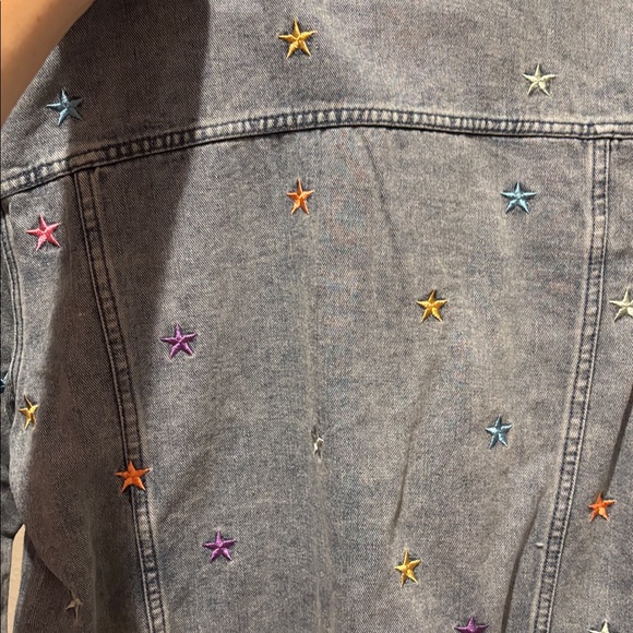 Dazzling Dreams x Park + Beach rainbow star denim jacket- size M - Picture 7 of 7
